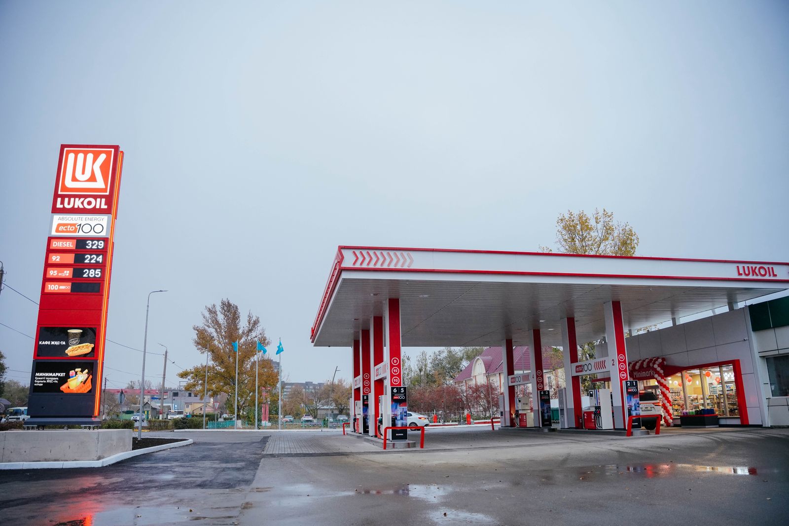 LUKOIL открыл автозаправку в Уральске: комфорт, качество и премиальное топливо